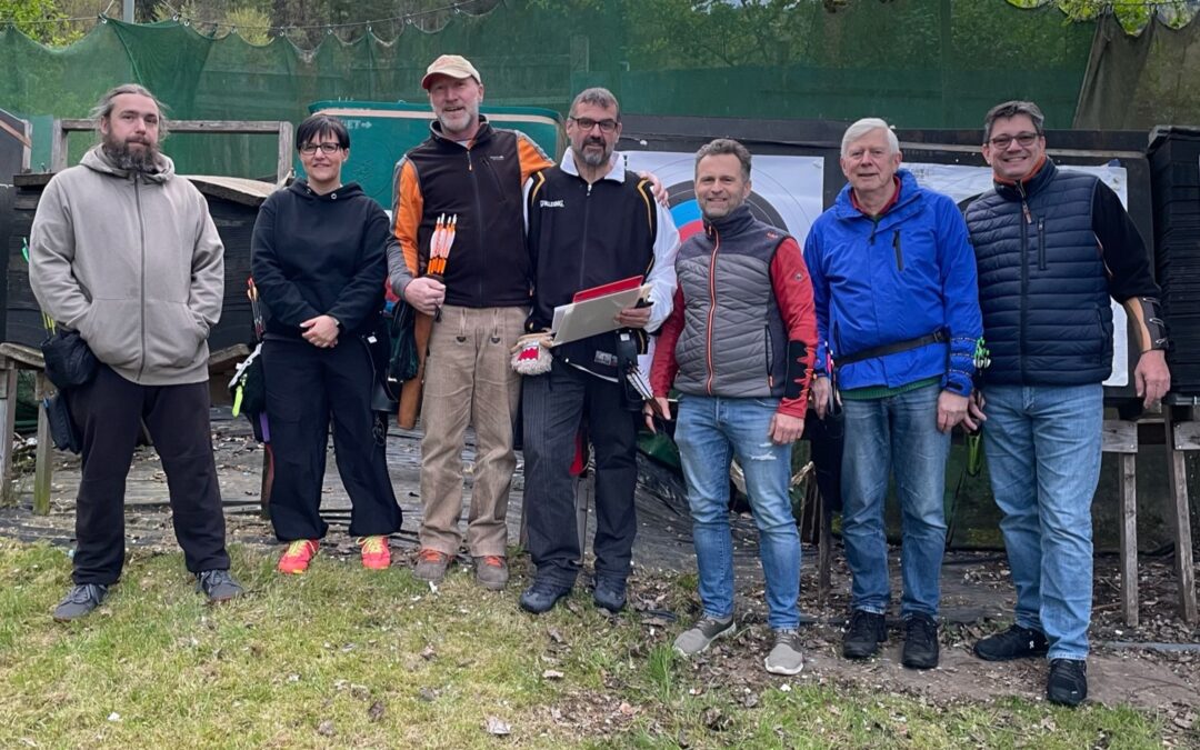 Rundenwettkampf der 1. Mannschaft Bogensport in Amorbach